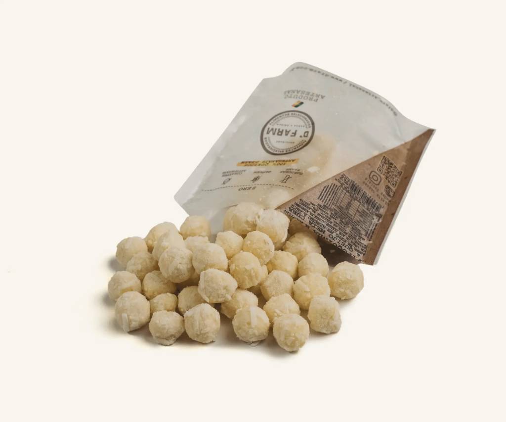 Mini pães de queijo tão gostosos que realmente viram uma pipoquinha.