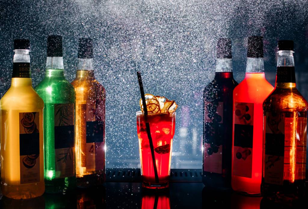 Intoxicação por metanol em SP: como reconhecer bebidas adulteradas