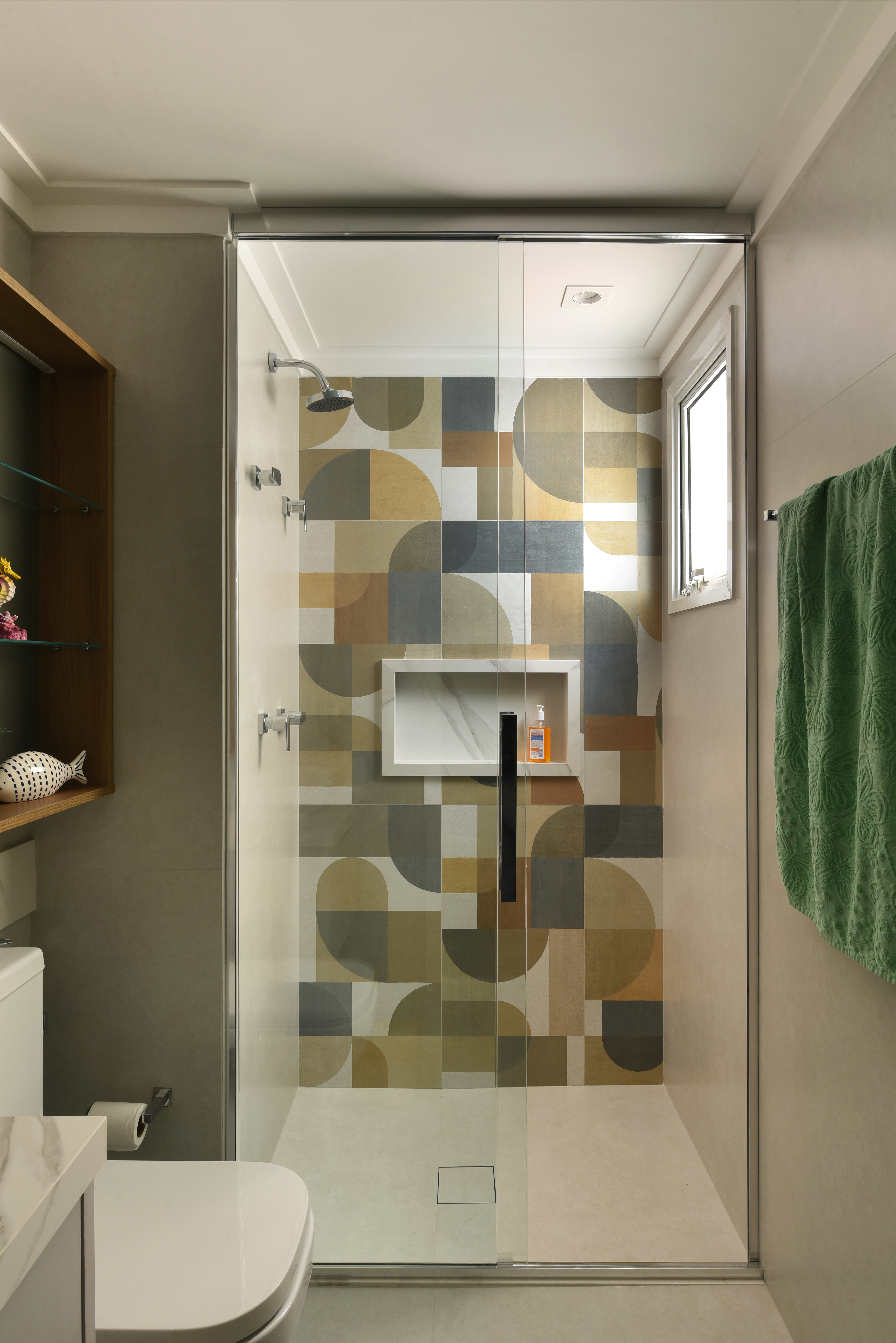 Banheiros com box at&eacute; o teto