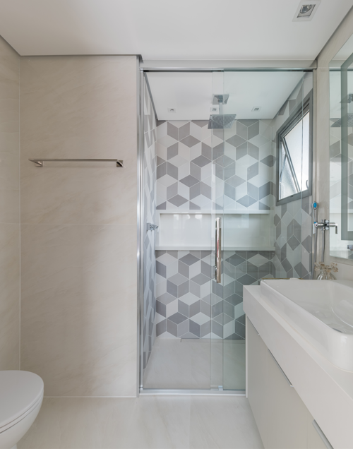 Banheiros com box até o teto