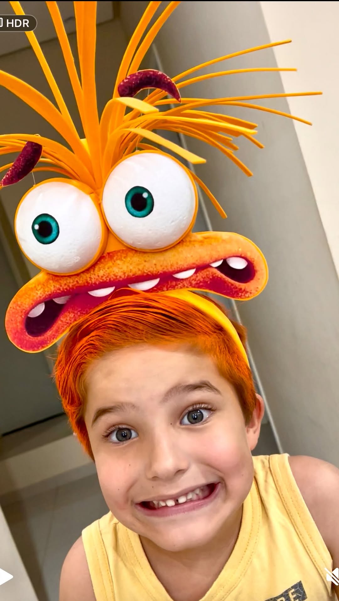 Cabelo laranja inspirado em Divertida Mente 2