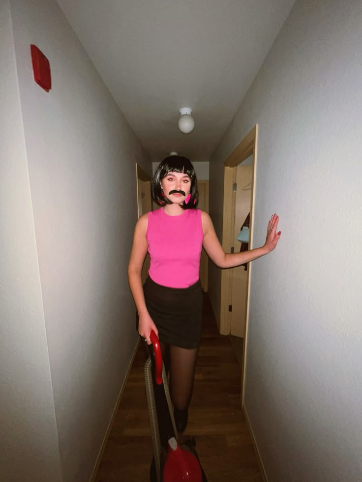 i-want-to-break-free-queen-freddie-mercury-fantasia Fantasia divertida de Freddie Mercury usando itens simples