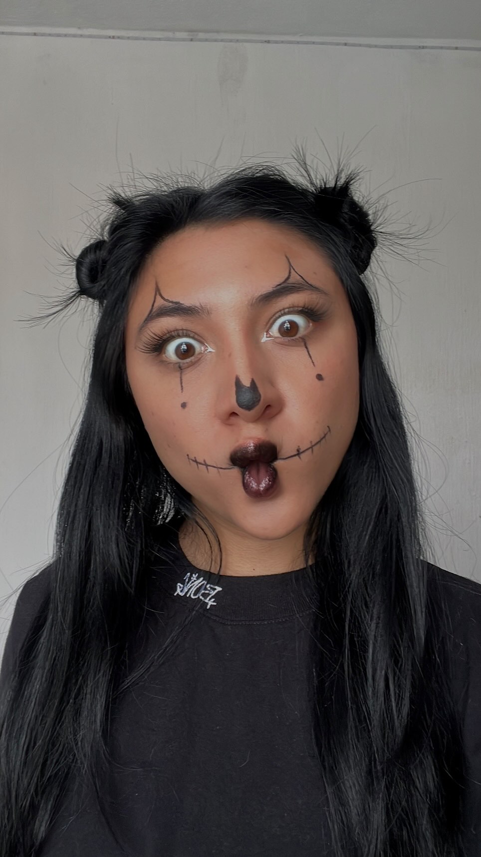 Maquiagem de palha&ccedil;o f&aacute;cil e divertida para o Halloween