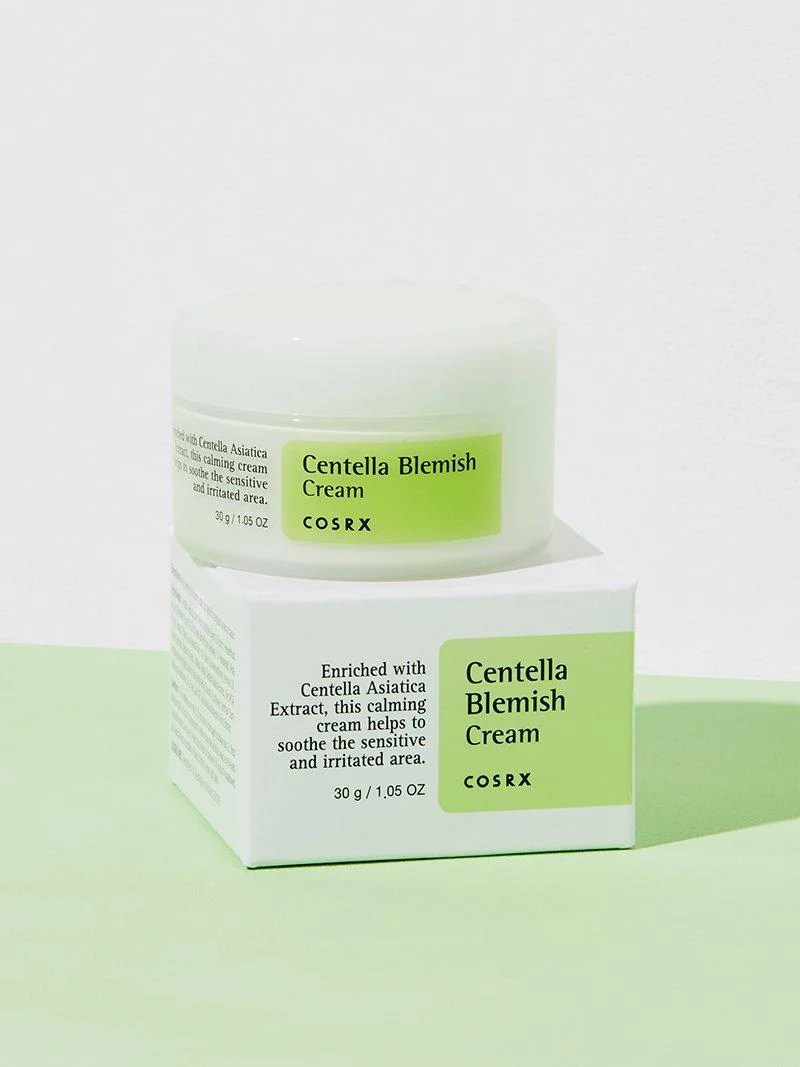 Imagem de produto de skincare com centella asiática.