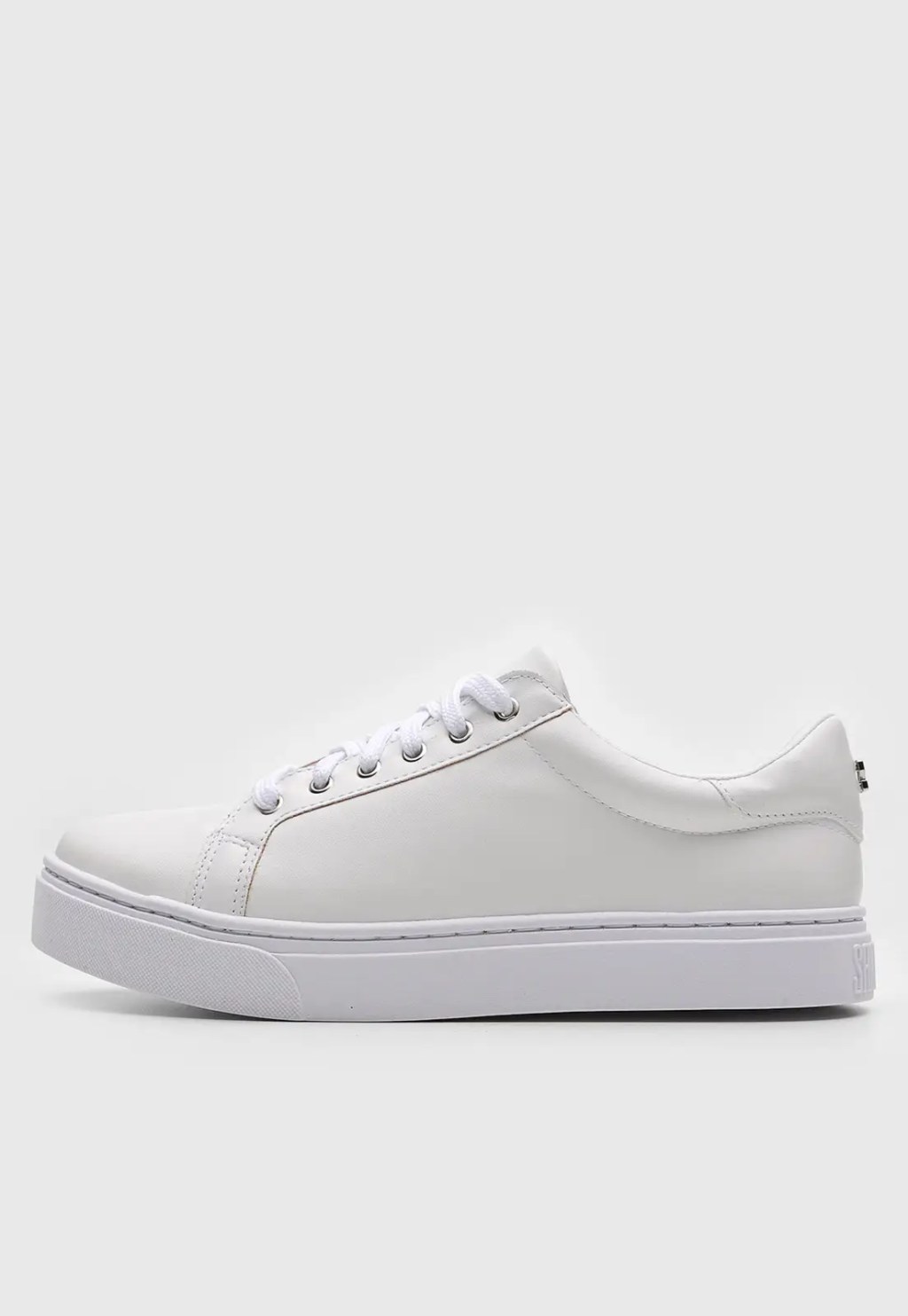 tenis-branco-feminino Foto de um tênis branco