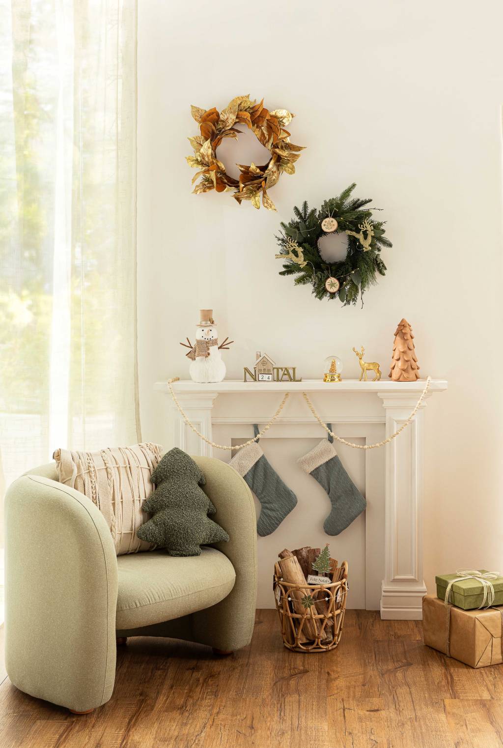 Imagem de guirlanda da Tok&Stok para enfeitar a casa no Natal.