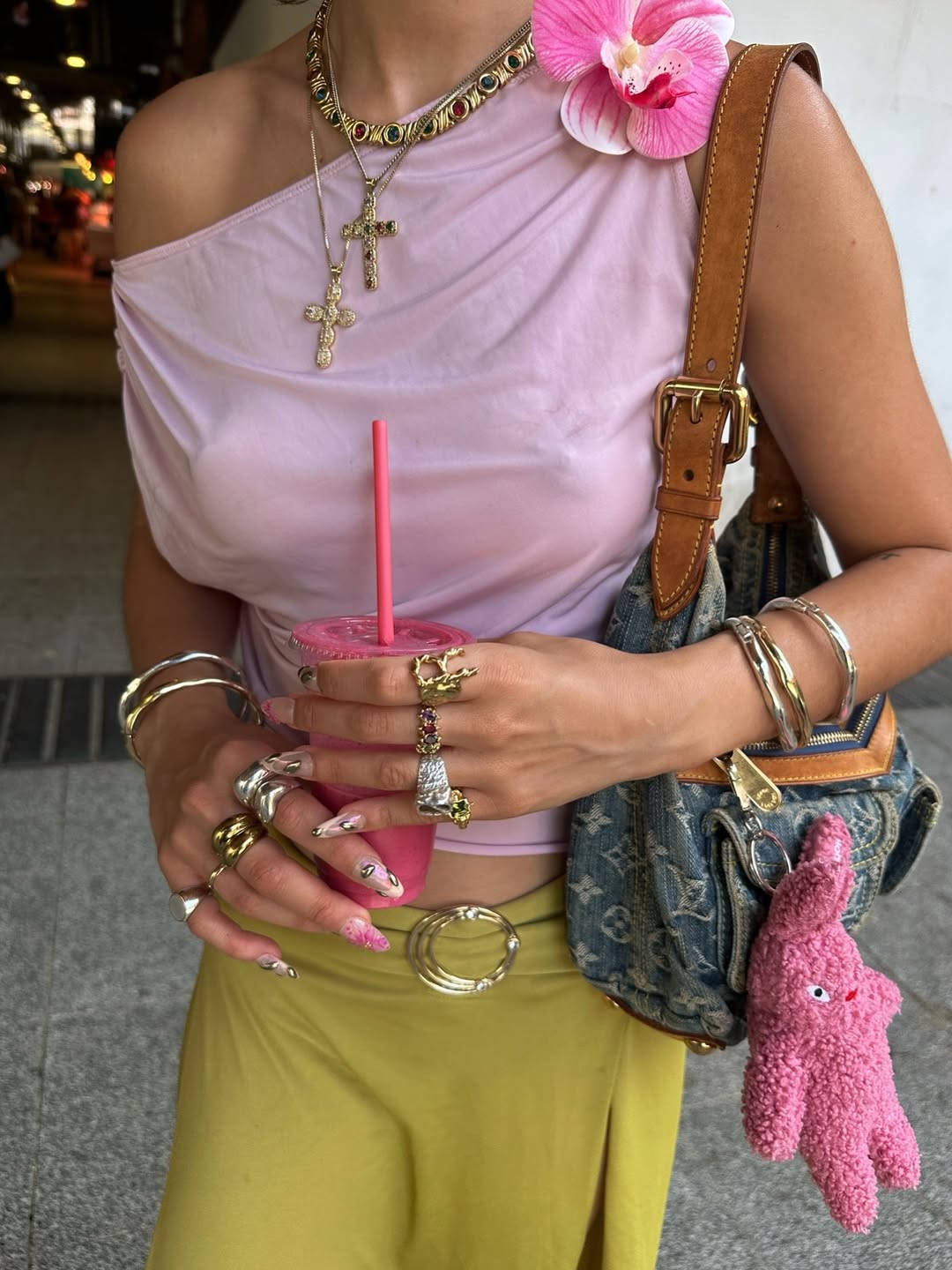 look em rosa vibrante para apostar no verão 2026