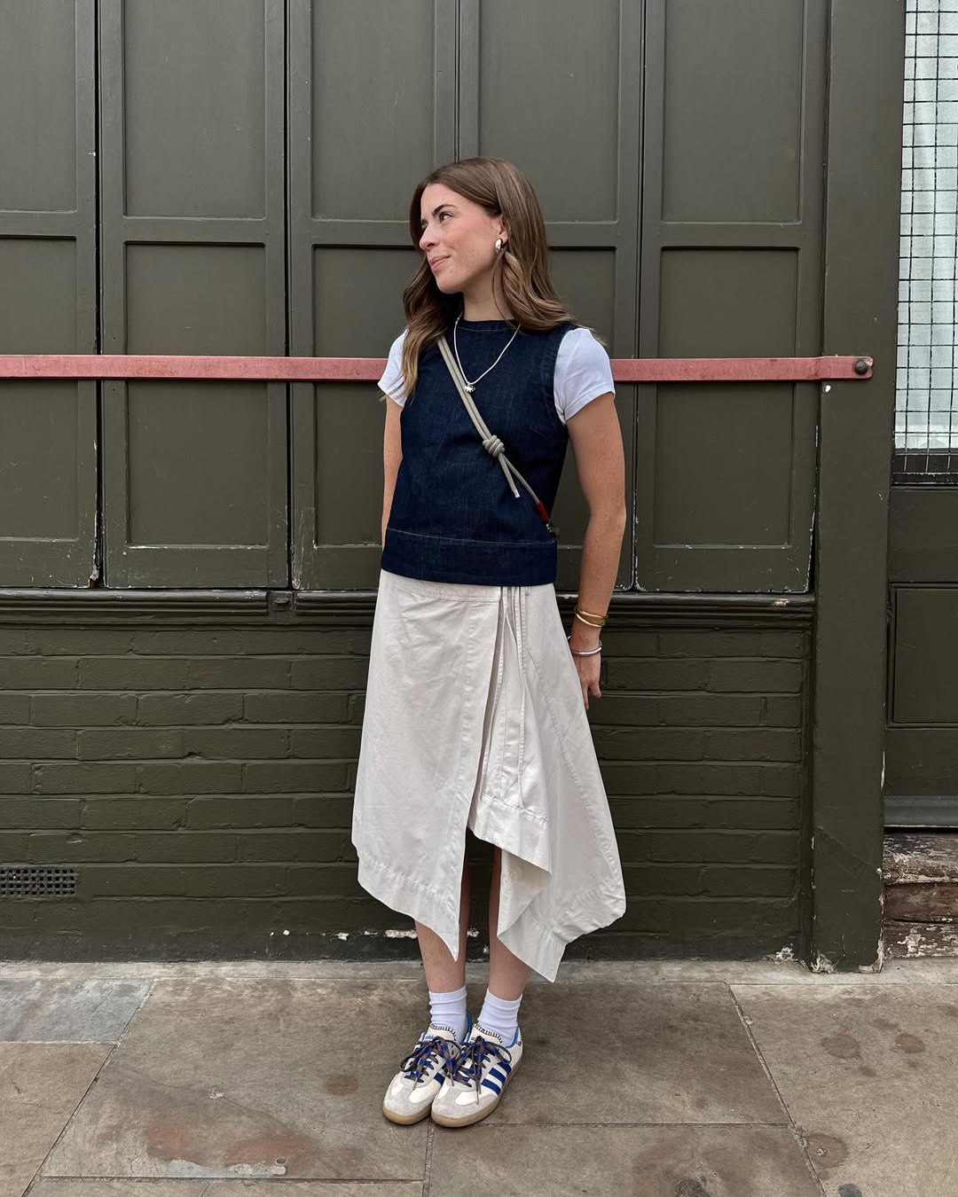 saia assimétrica como tendência do verão