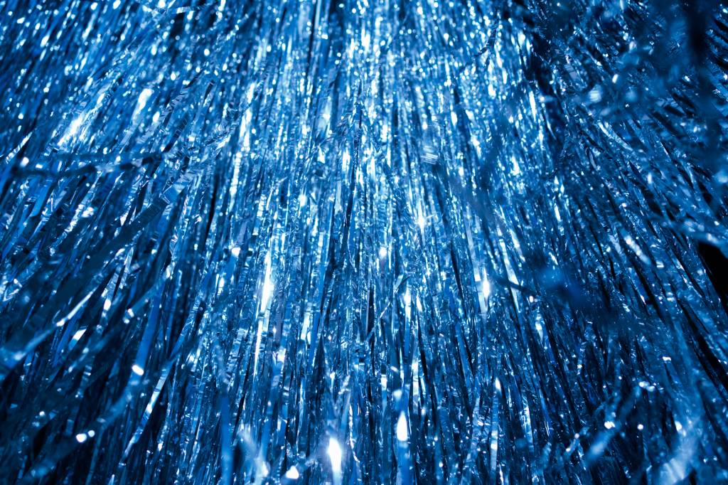 O que significa usar azul no Ano-Novo? Entenda a energia da cor mais calma