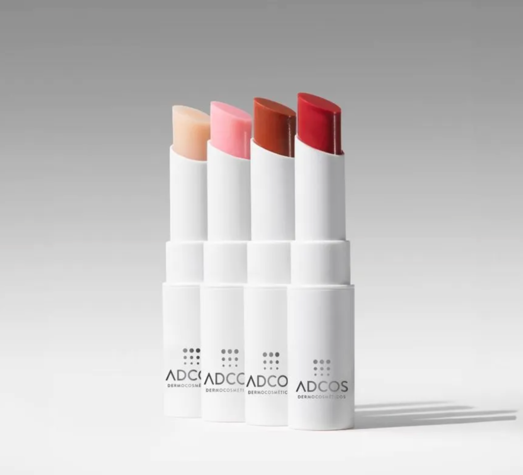 Ultranutri&ccedil;&atilde;o Labial Color, de ADCOS