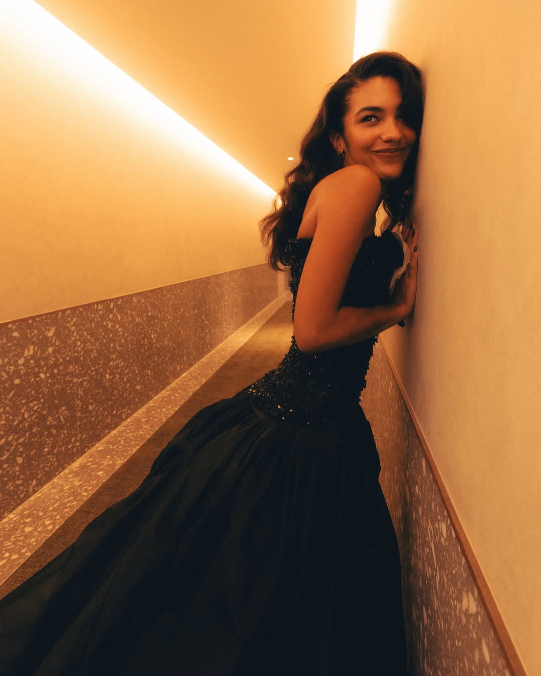 Olivia Dean &eacute; um &iacute;cone fashion