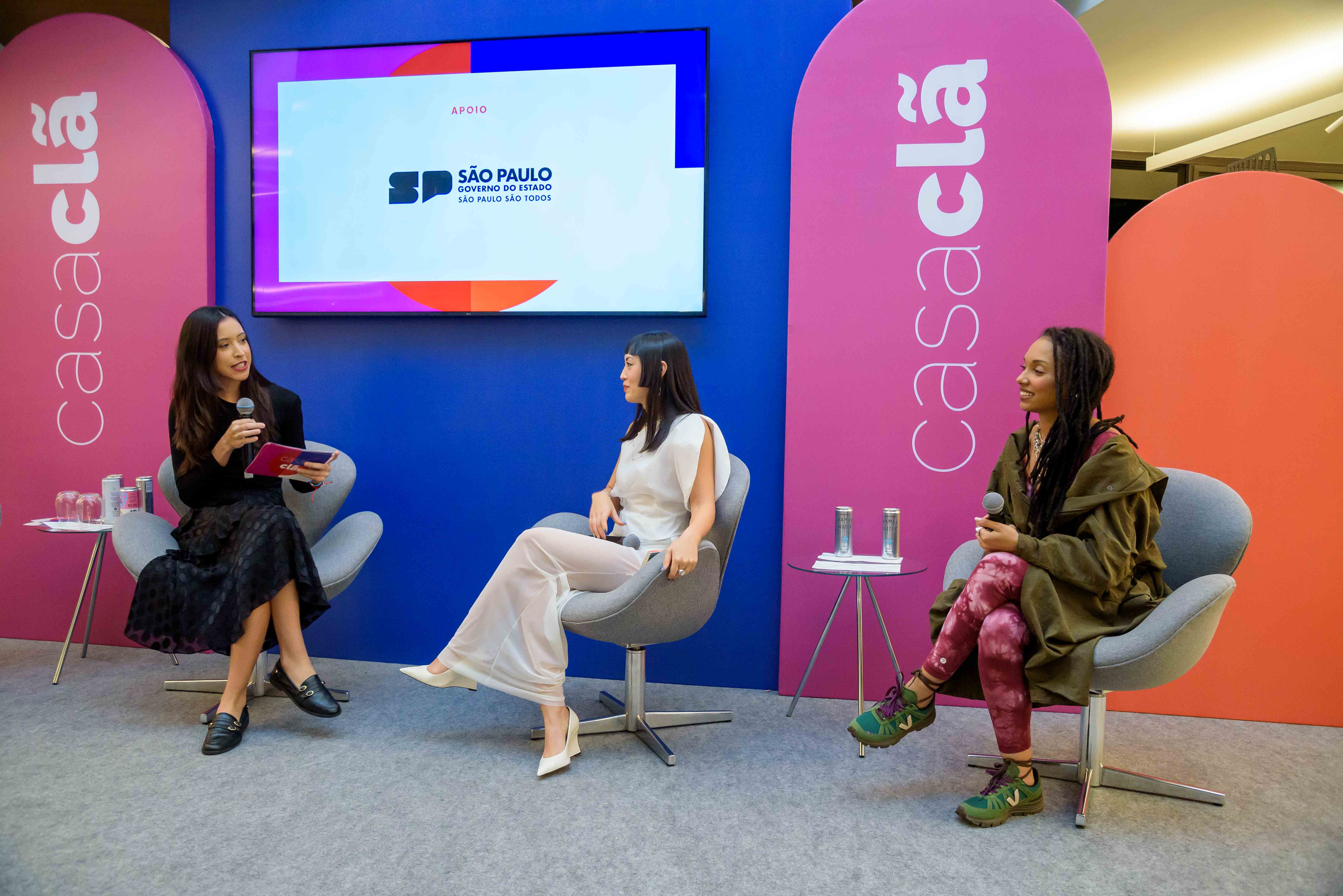 Nátaly Neri e Ana Hikari refletem na Casa Clã 2026 sobre identidade, carreira, representatividade e a reinvenção do envelhecer.