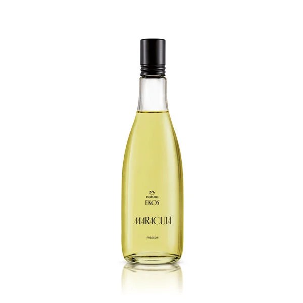 Frasco alongado de perfume Natura Ekos Frescor Maracuj&aacute;, com l&iacute;quido amarelo claro e design simples, remetendo &agrave; leveza e frescor.