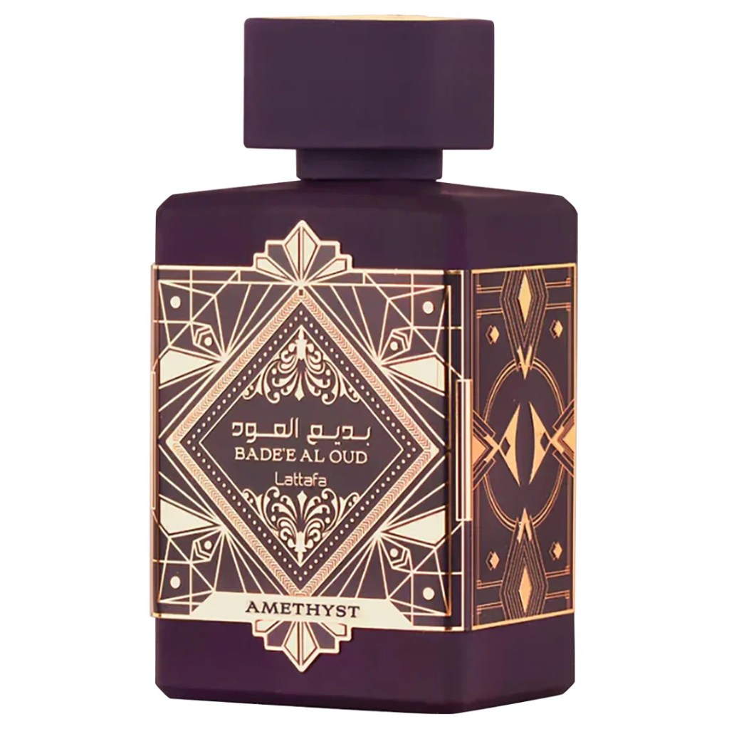 Perfume &aacute;rabe Bade&rsquo;e Al Oud Amethyst da Lattafa em frasco roxo com detalhes dourados geom&eacute;tricos.