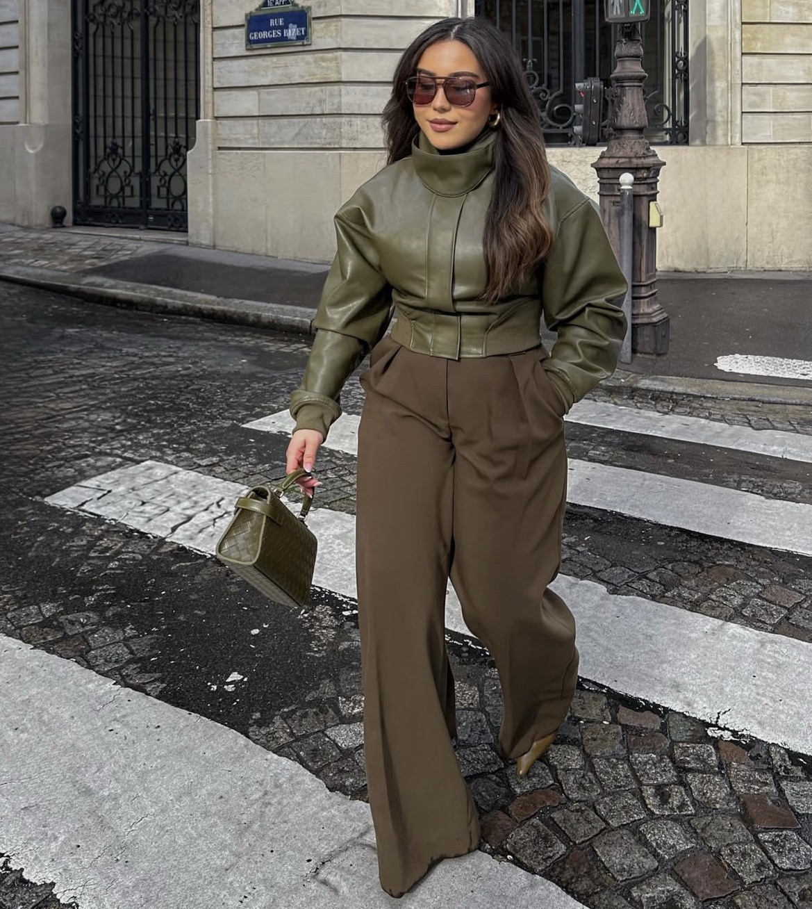 Inspira&ccedil;&otilde;es de looks com verde-oliva