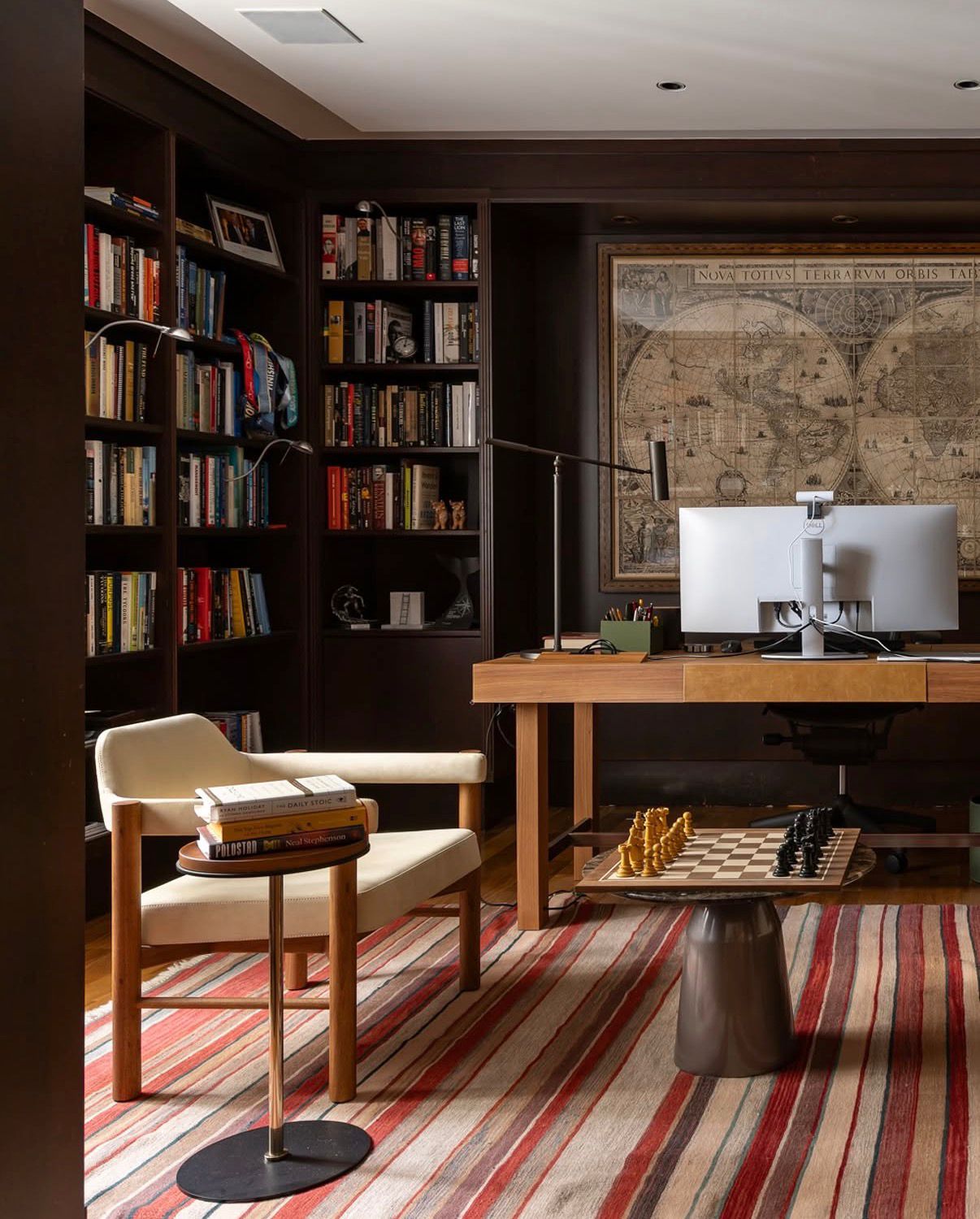 Como garantir um espa&ccedil;o calmo para o home office, segundo o Feng shui