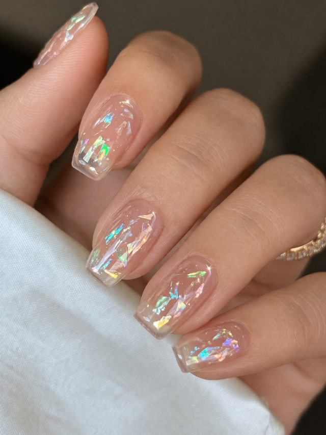 Capa de: 9 unhas decoradas claras para fugir do básico com delicadeza