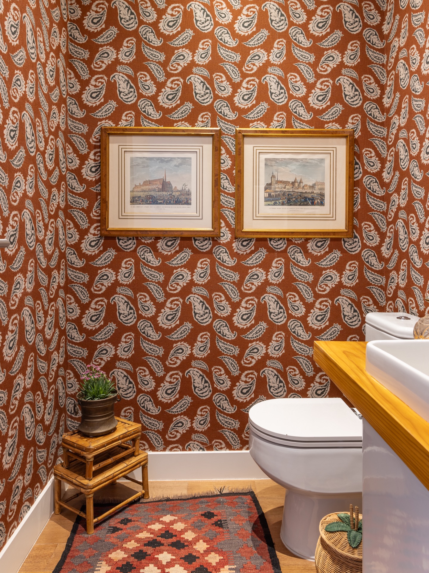 Lavabos com tecidos que deixam o ambiente mais elegante