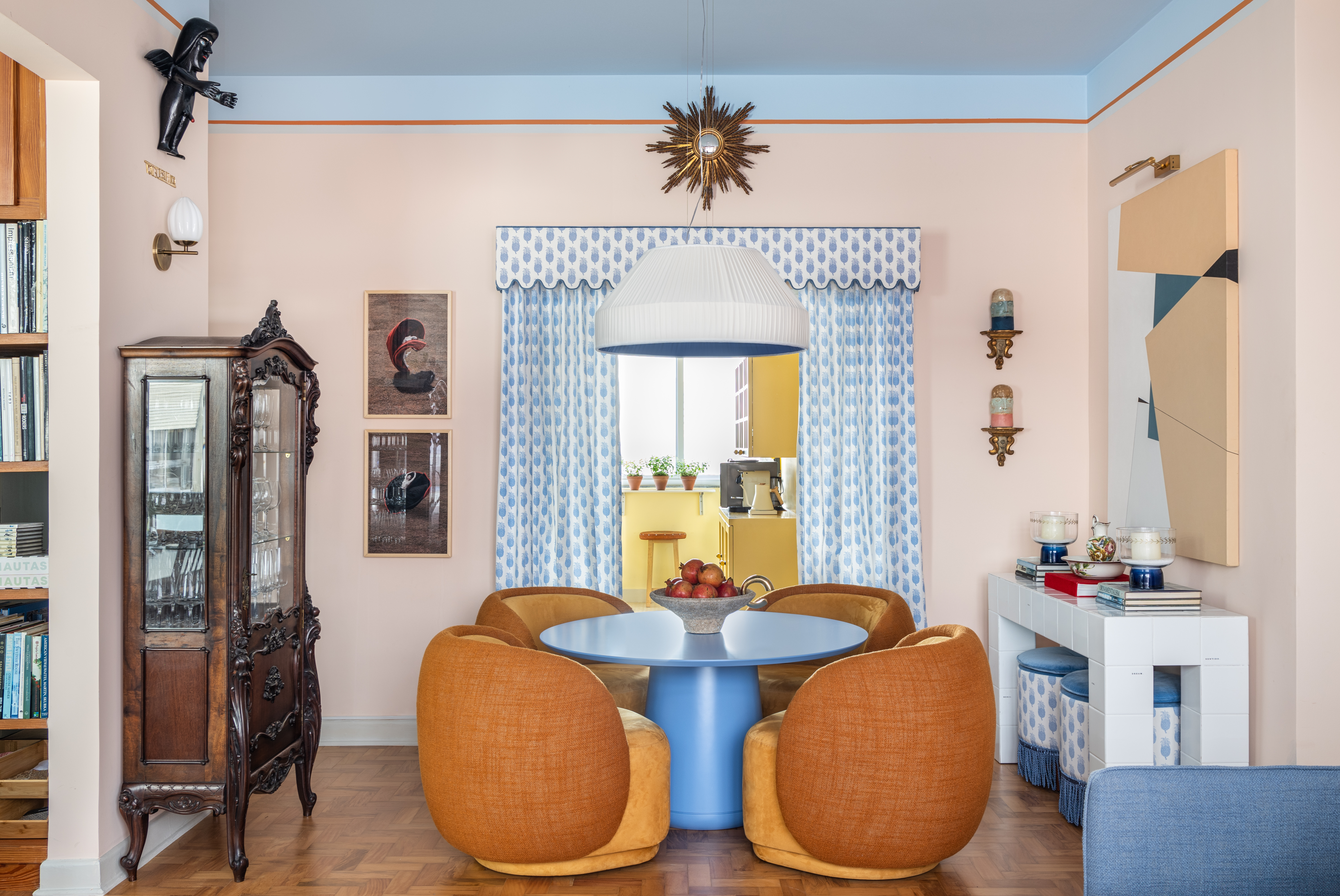 D&eacute;cor brit&acirc;nica: o que &eacute;, como usar e inspira&ccedil;&otilde;es para uma casa charmosa digna do countryside